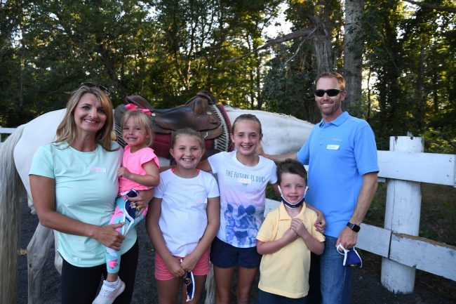 Horseback Riding and its Impact on Family Bonding